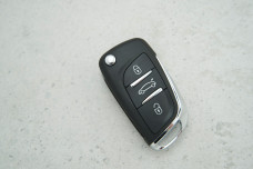 Корпус пульта Peugeot VA2 3 кнопки CE0523 (батар. на платі)