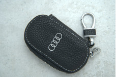 Ключниця Audi Овал чорний шкіра