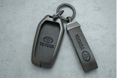 Чохол Toyota графітовий метал + сіра шкіра