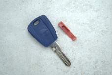 Корпус ключа Fiat 13P8 (під чіп)