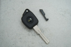 Корпус ключа Volvo PVL V1P (під чіп)