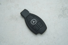 Корпус пульта Mercedes 3 кнопки чорний (без леза)