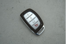 Корпус пульта Hyundai TOY40 (HY22) 3 кнопки + панiка (з місцем під бат)