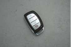 Корпус пульта Hyundai TOY48 3 кнопки + паніка (бат. на корпусі, тип 2)