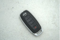 Корпус пульта Nissan 4+1 кнопки (2022+ з лого бат. на корпусі CR2032)