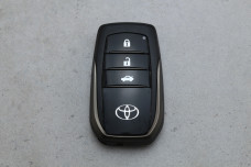 Корпус пульта Toyota TOY94 3 кнопки (графітовий метал)