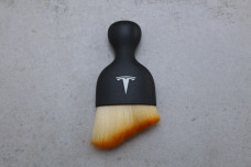 Щіточка Tesla для салону