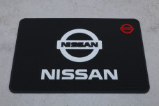 Килимок Nissan антиковзний