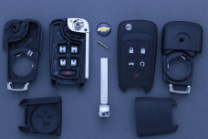 Корпус пульта Chevrolet / Buick 4 кнопки + паніка HU100