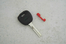 Корпус ключа Volvo / Mitsubishi HU56 (під чіп) 