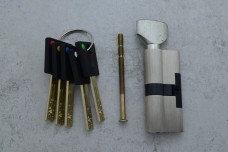 Циліндр Шерлок (Sherlok) 70 35Т / 35 НК ключ-вороток, посилений