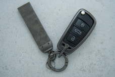 Чохол Audi сірий метал шкіра універсальний