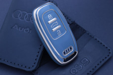Чохол Audi темно-блакитний