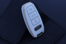 Чохол Audi білий