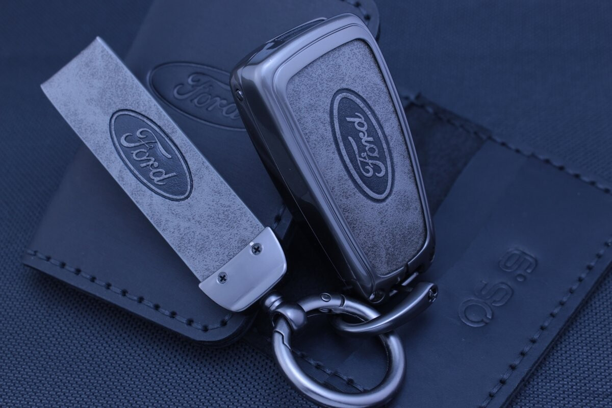 Чохол Ford метал + шкіра