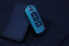 Чохол Mazda carbon зелений