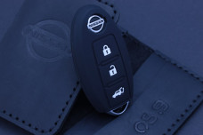 Чохол Nissan чорний силікон