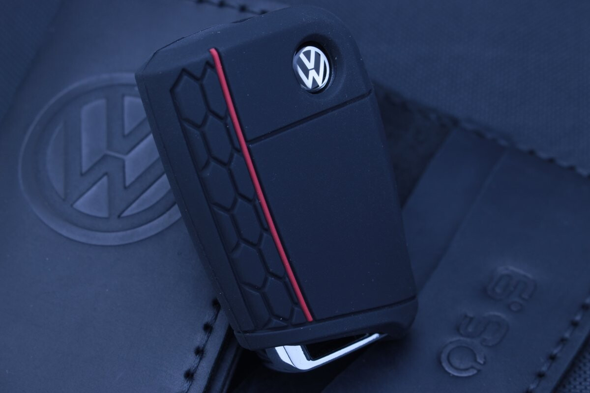 Чохол VW чорний силікон